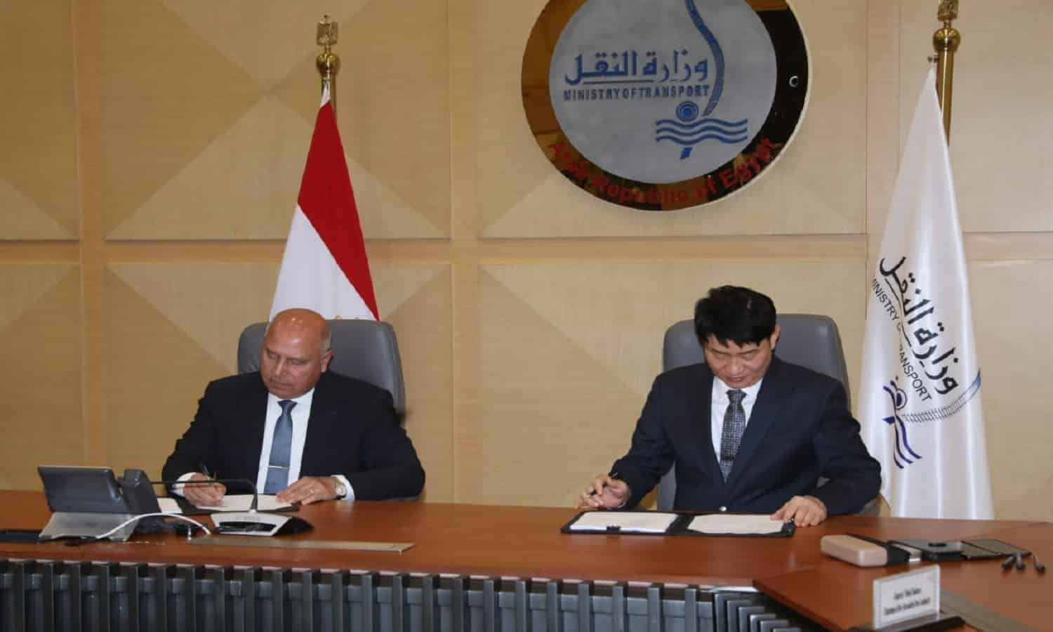 توقيع مذكرة  تفاهم بين هيئة سكك حديد مصر وشركات عالمية متخصصة 